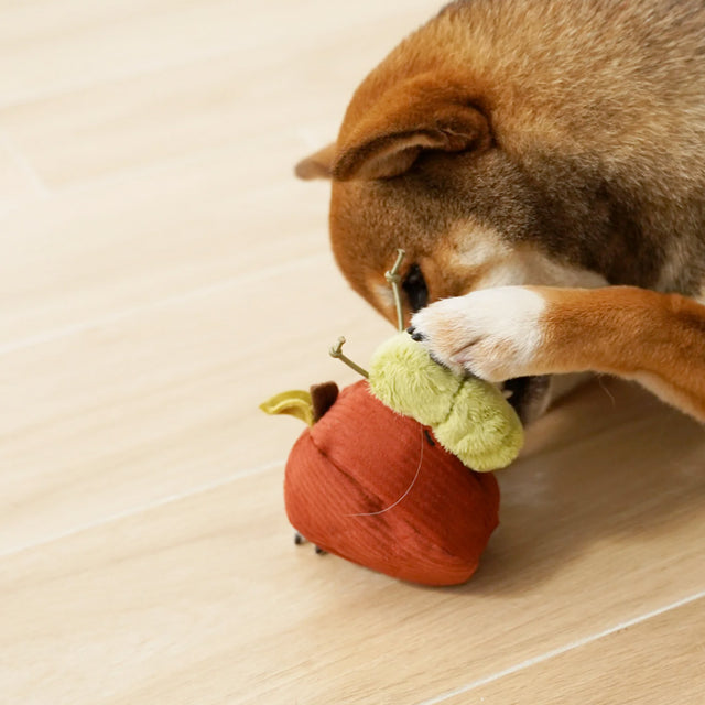 Lambwolf Collective Schnüffelspielzeug APPLE Interaktiv