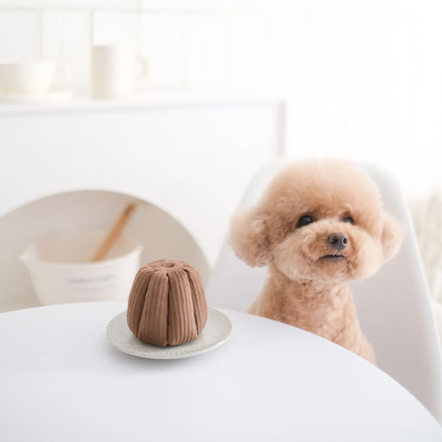 Lambwolf Collective Schnüffelspielzeug CANELÉ Kuchen Interaktiv