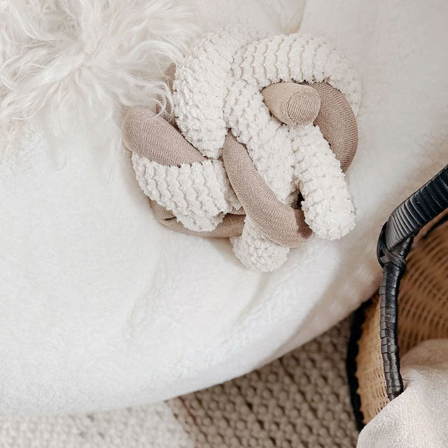 Lambwolf Collective Schnüffelspielzeug NOU Tan Interaktiv