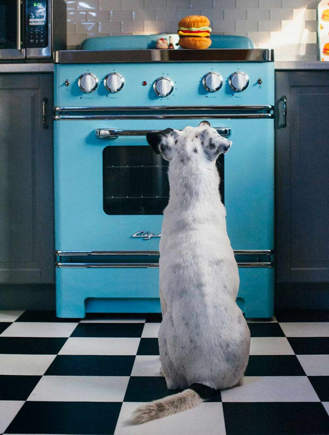 P.L.A.Y. Hundespielzeug, Barky Burger Stoffspielzeug