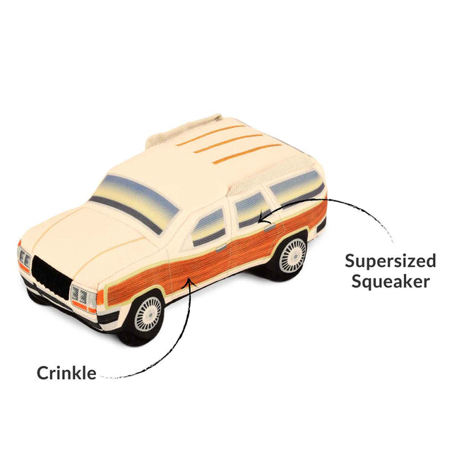 P.L.A.Y. Hundespielzeug | Scruffy's Station Waggin' Stoffspielzeug