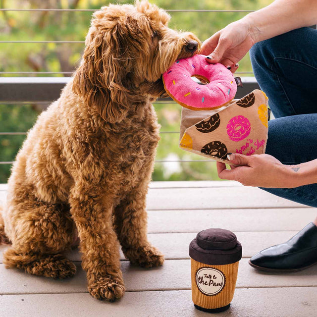 P.L.A.Y. Hundespielzeug Doughboy Donut Stoffspielzeug