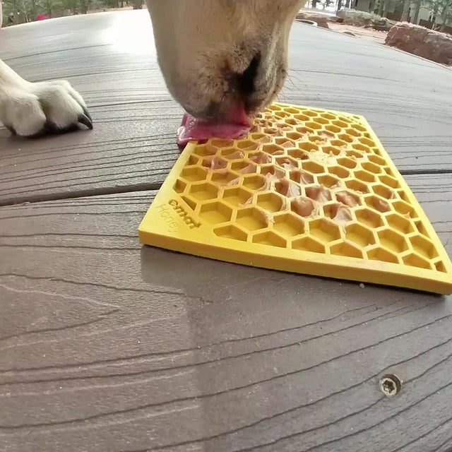 Sodapup Leckmatte Honeycomb Interaktiv