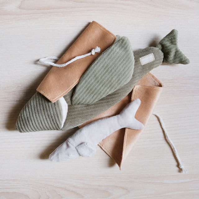 Lambwolf Collective Schnüffelspielzeug FLYING FISH Interaktiv