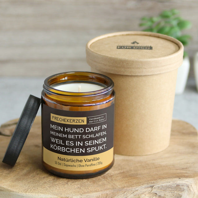 mysoy Duftkerzen Manufaktur Duftkerze „Mein Hund darf in meinem Bett schlafen ...“, Natürliche Vanille Duftkerze