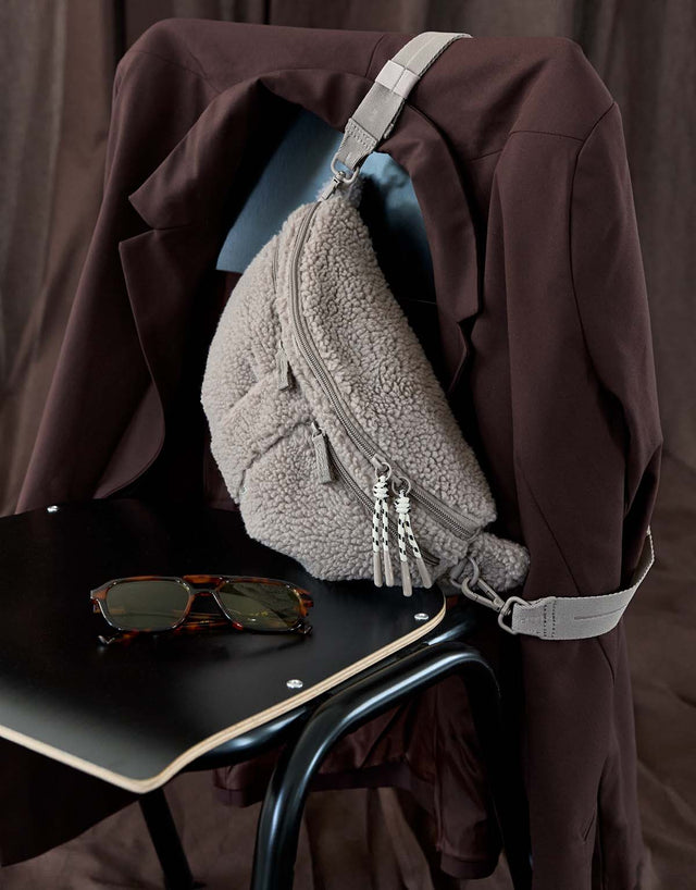 PALOPA Leckerlibeutel Bum Bag Emma Teddy-Fleece, Taupe Leckerlibeutel