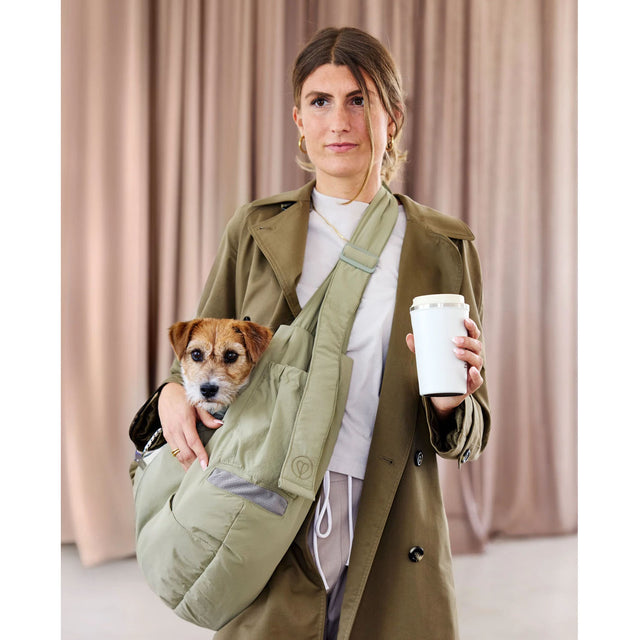 PALOPA Tragetasche Dog Bag Bara, Crinkled Pale Olive Hundetragetasche